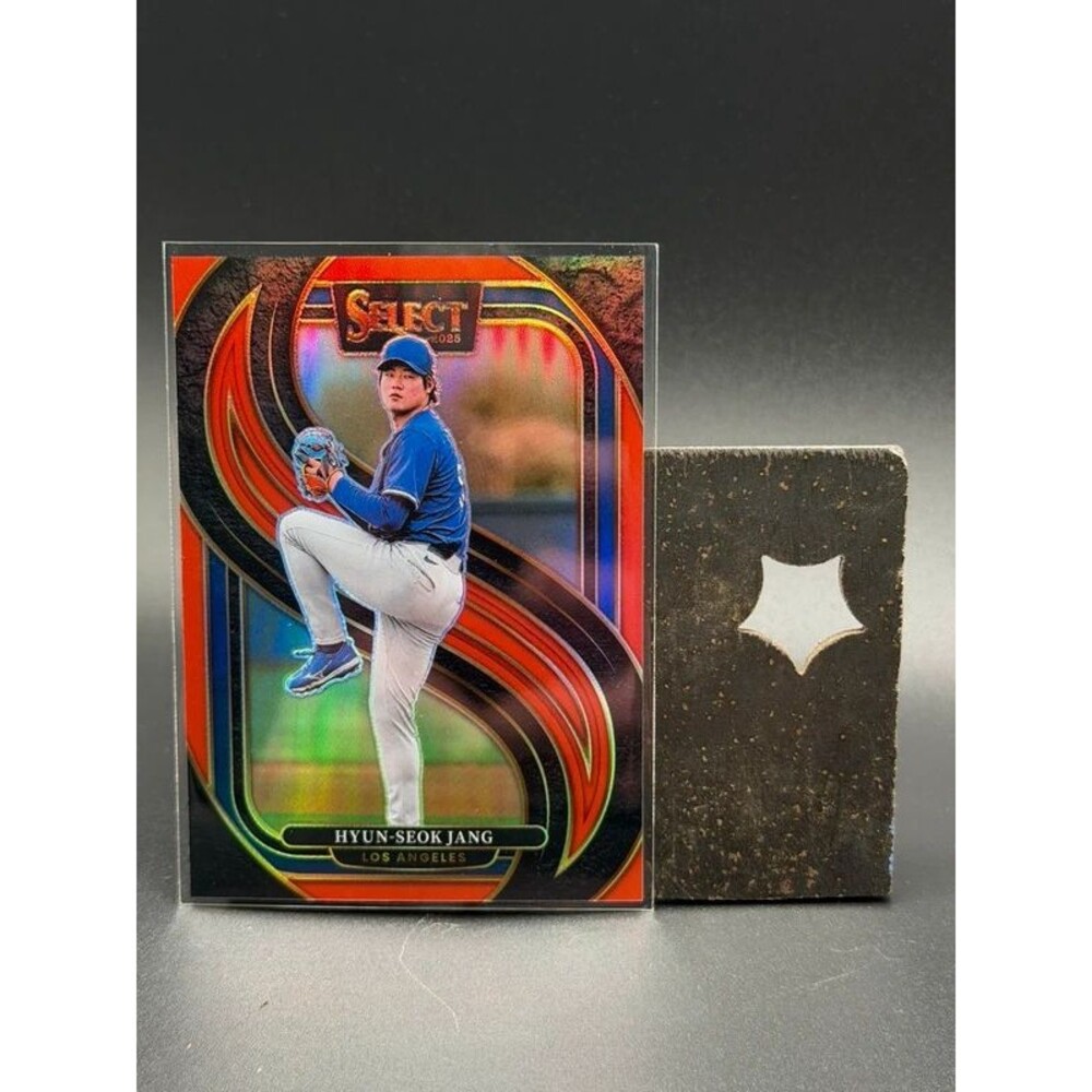2025 Panini Select Hyun-Seok Jang Premier Level Red Prizm 056/149 Dodgers